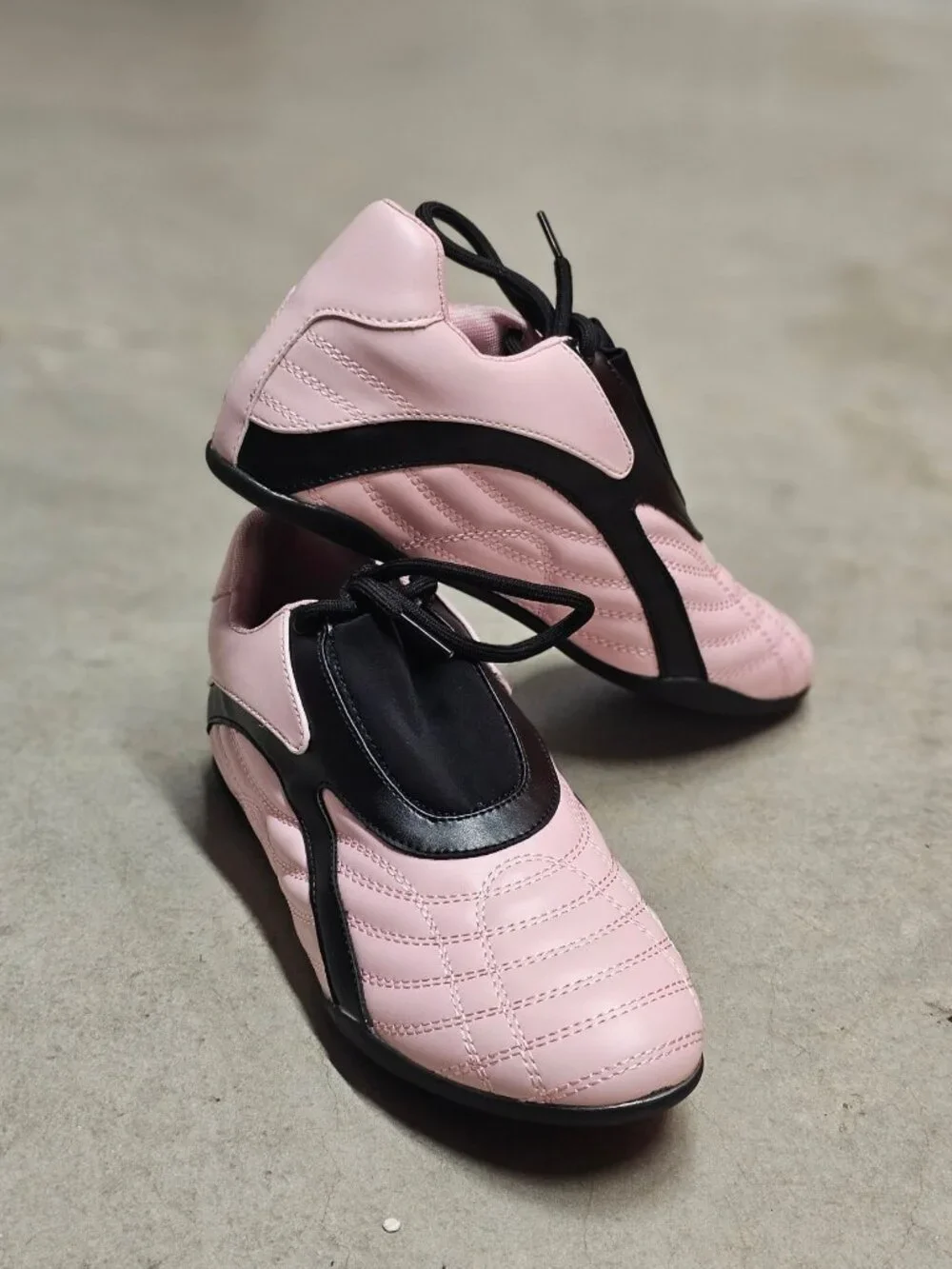 Womens Pink & Black Lace-Up Soft Sole Shoes Lightweight & Comfortable For Casual